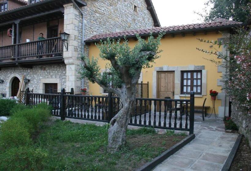 פנסיון Trisileja En Posada La Busta