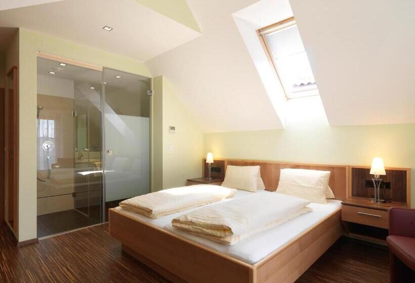 Pensionat Weingut Skoff Original