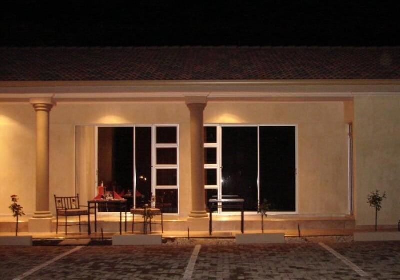 Пансион Ya Rena Guest House