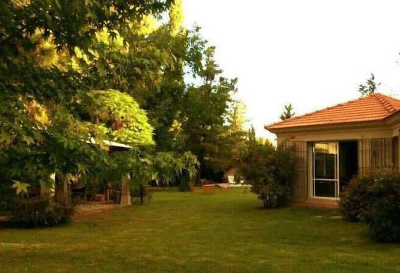 ユースホステル Angelo Di Caneva