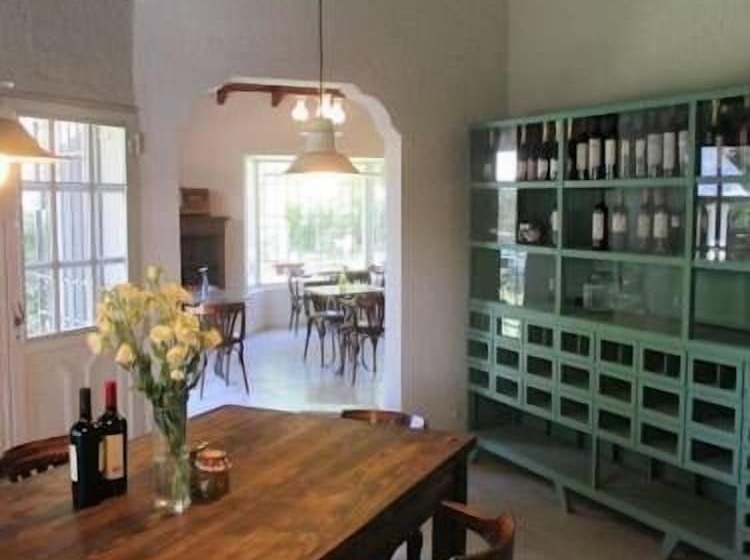 ユースホステル Angelo Di Caneva