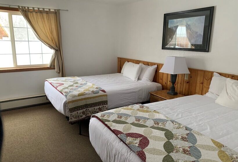 فندق صغير Swiss Alaska Inn