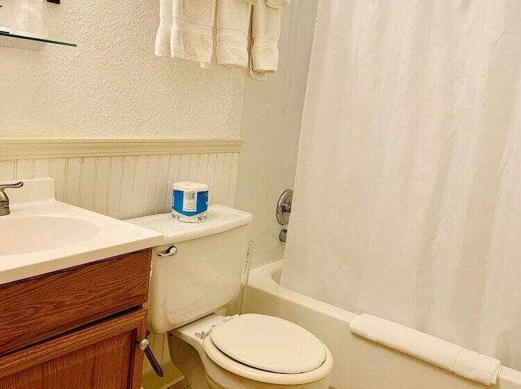 فندق صغير Swiss Alaska Inn