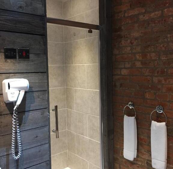 ユースホステル Tilted Wig