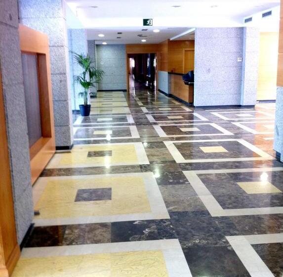 Apartamentos Tartesos