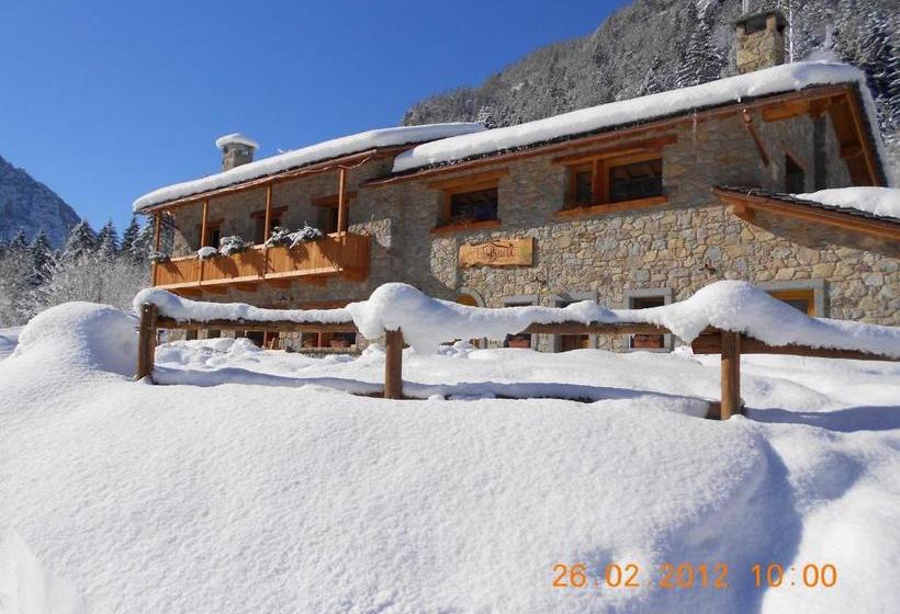 فندق Agriturismo Alle Baite