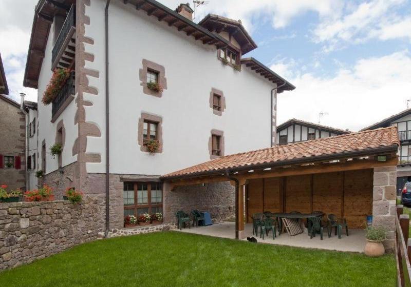 Отель Apartamentos Rurales Kastonea