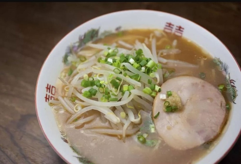 Nikoh Capsule Hotel Refre   Hostel   Caters To Men