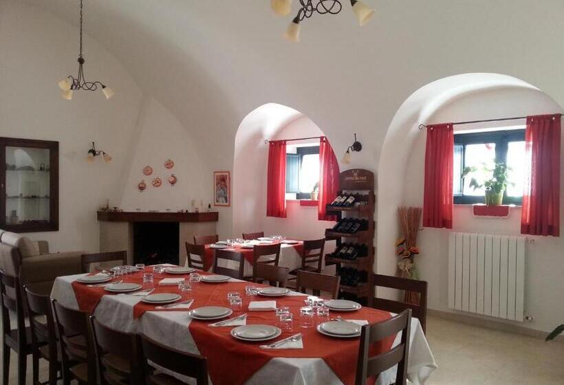 ホテル La Ferula Bed&pool