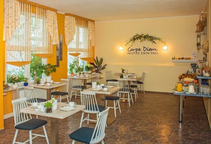 Отель Strandvilla Imperator