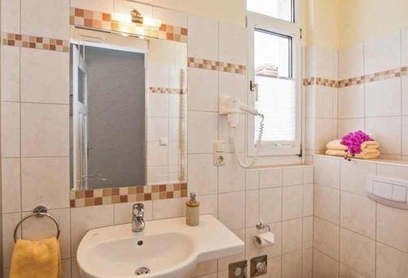 Отель Strandvilla Imperator