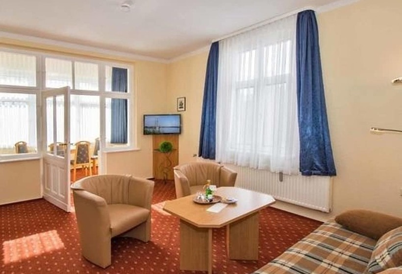 Отель Strandvilla Imperator