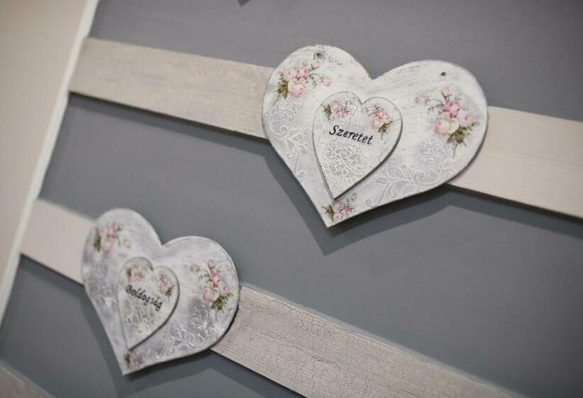 Jázmin Apartmanház