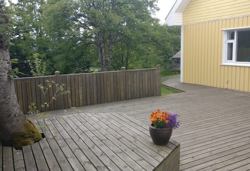 پانسیون Birta Guesthouse