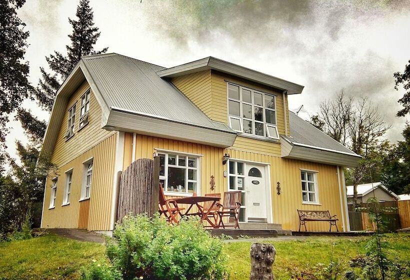 پانسیون Birta Guesthouse