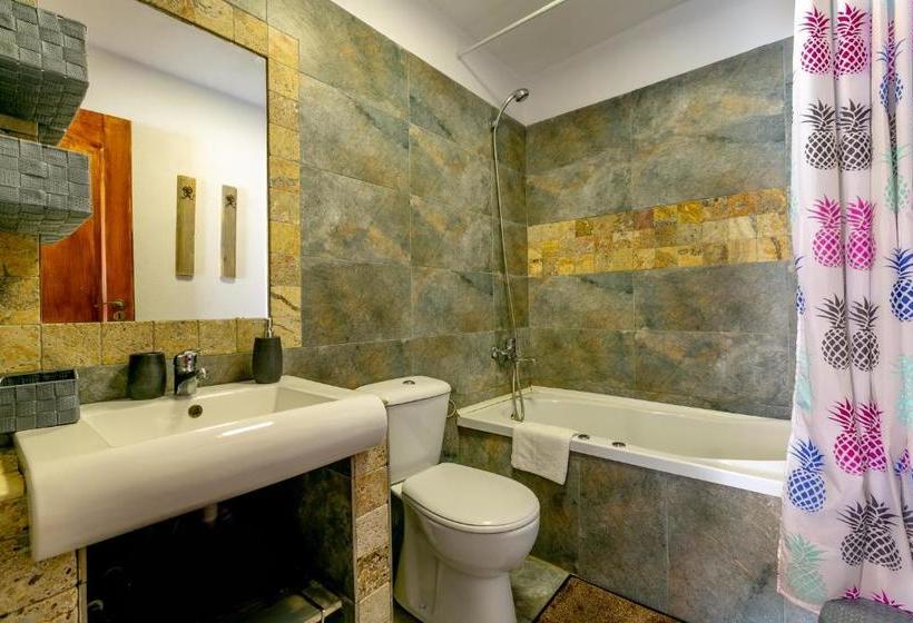 بنسيون Casa Adalmo