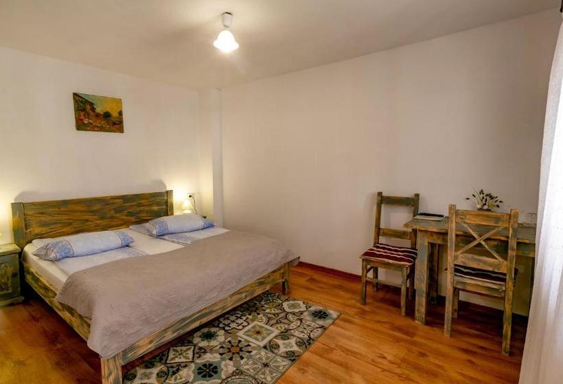 بنسيون Casa Adalmo