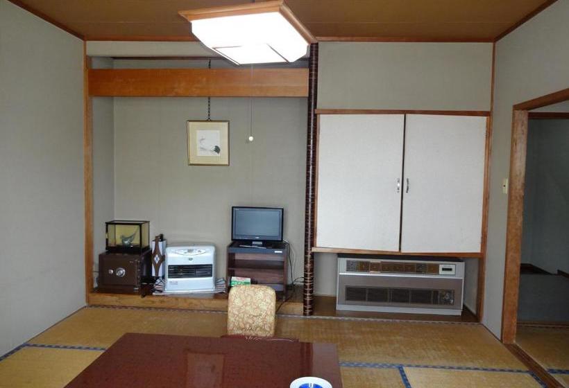 بنسيون Echigo Yuzawa Hirokawa