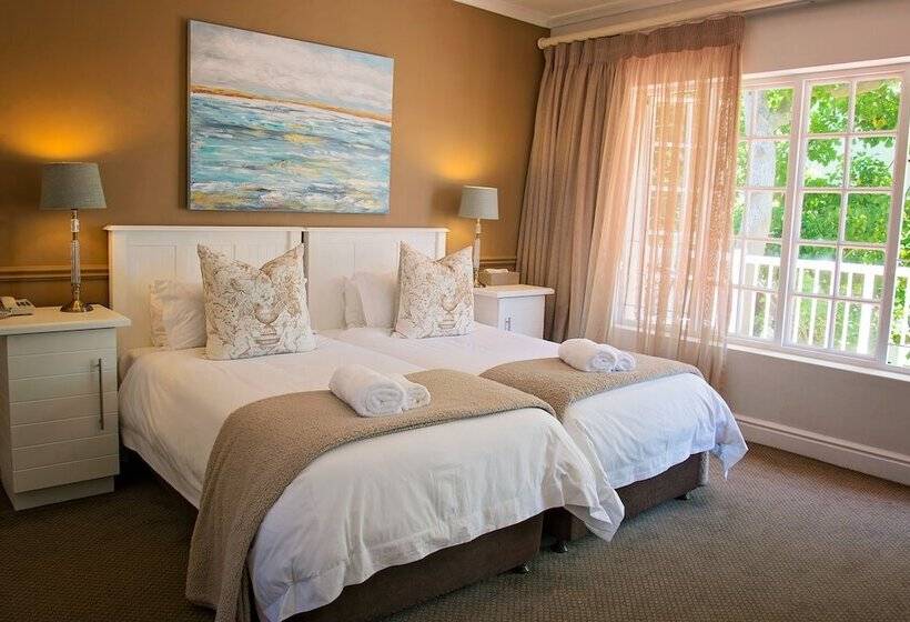 펜션 First Avenue Guesthouse