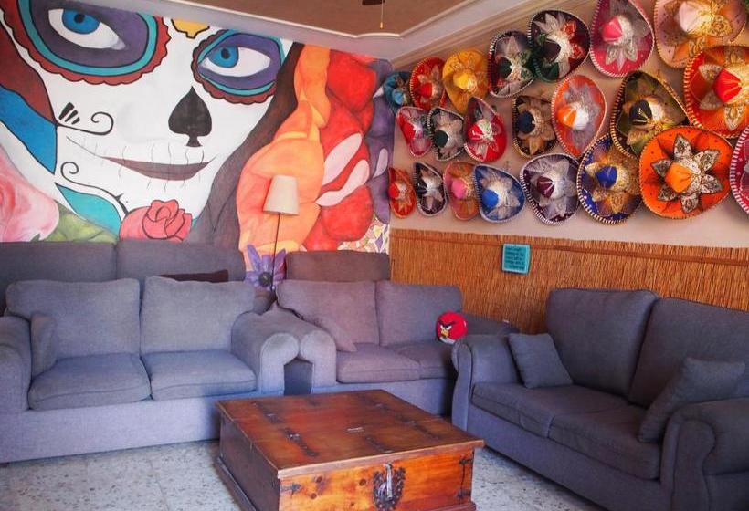 پانسیون Wandering Monkey Guesthouse