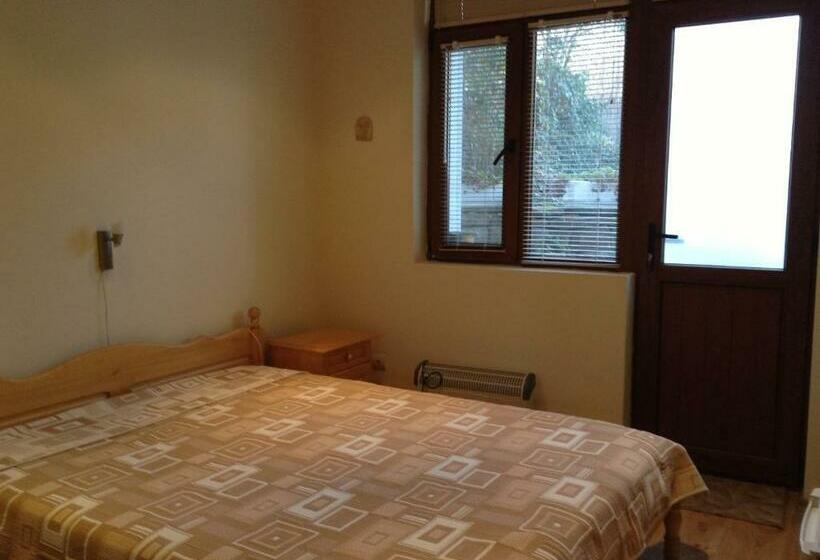 膳宿费 Guest Rooms Toni & Miro