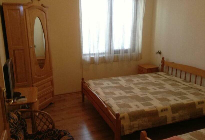 膳宿费 Guest Rooms Toni & Miro