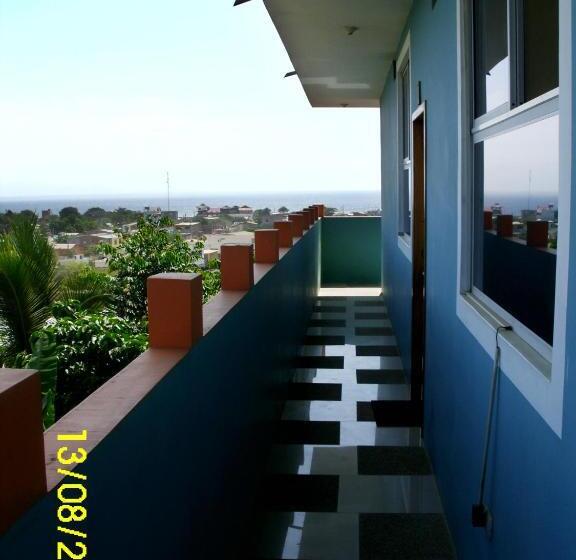 بنسيون Hostal Alcazaba