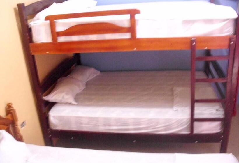 بنسيون Hostal Alcazaba