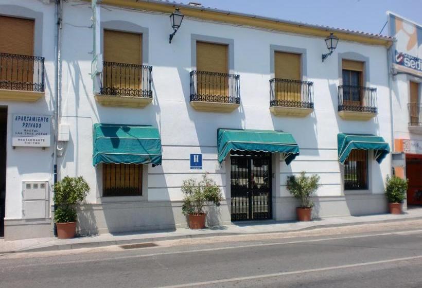 بنسيون Hostal Las Tres Jotas