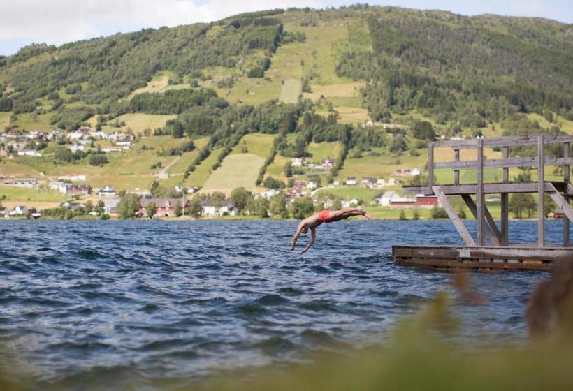 פנסיון Lyngmo Gjestehus