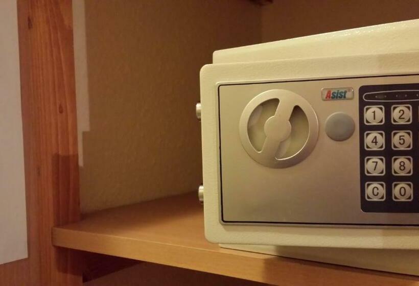 بنسيون Part Cafe Residence