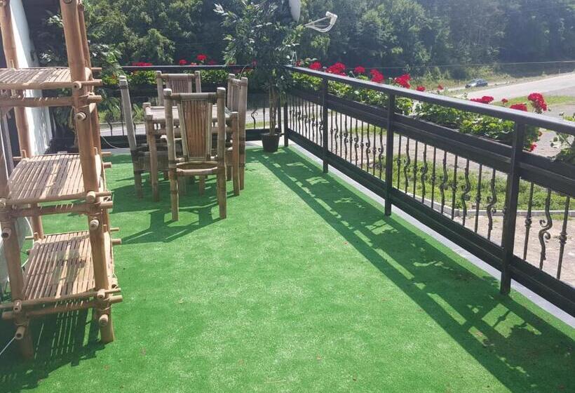 ペンション Penzion A Reštaurácia Hanišberg