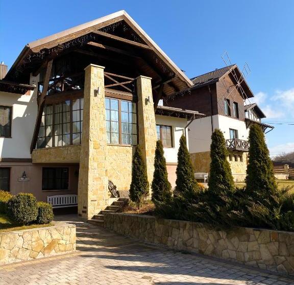 پانسیون Sadyba Lisova