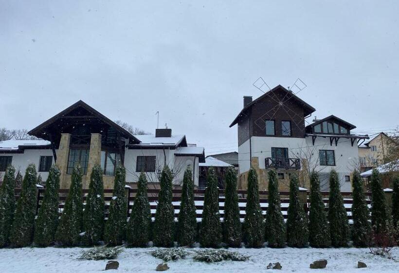 پانسیون Sadyba Lisova