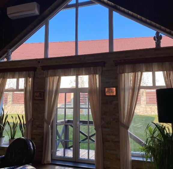 پانسیون Sadyba Lisova