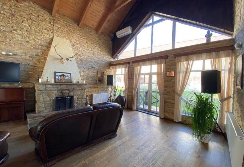 پانسیون Sadyba Lisova