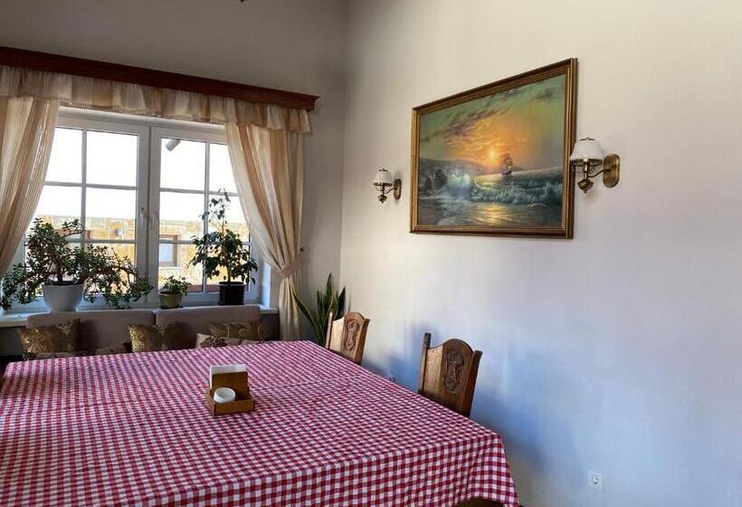 پانسیون Sadyba Lisova