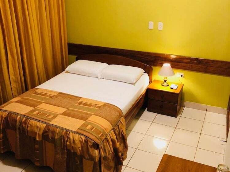 膳宿费 Sol De Selva Hostal