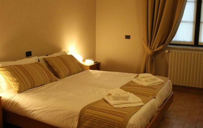 ペンション Villa Lomellini