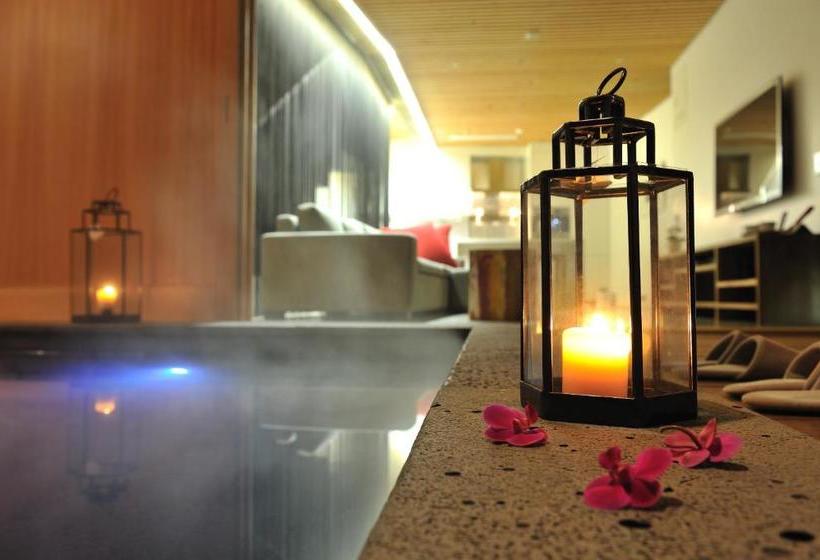 Yonaluky Spa Resort