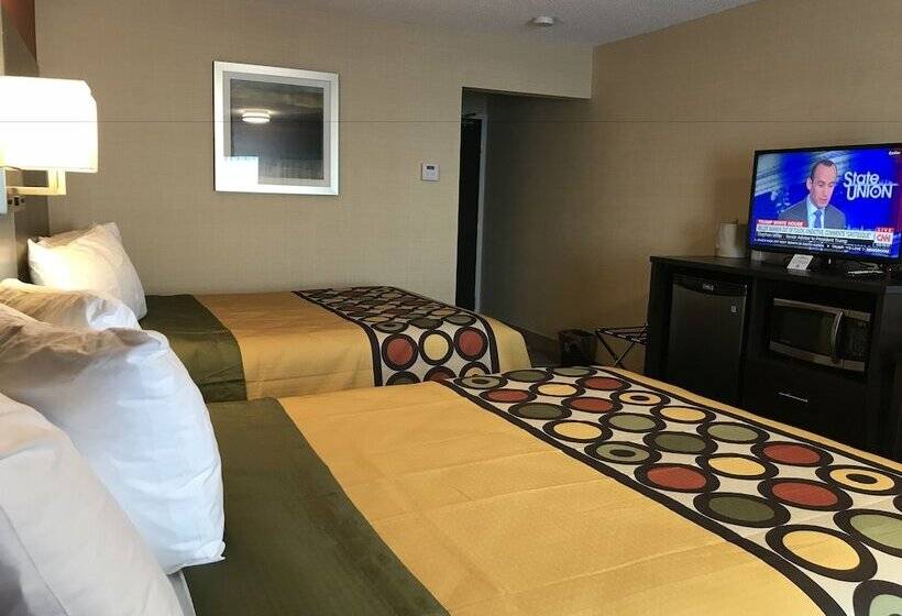 فندق صغير Bay Hill Inns & Suites