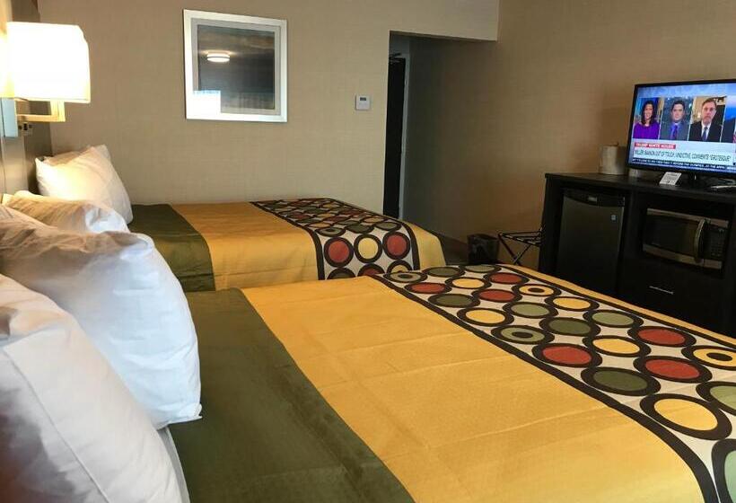 فندق صغير Bay Hill Inns & Suites