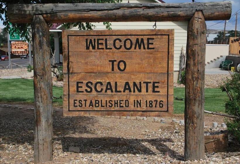 فندق صغير Cowboy Country Inn