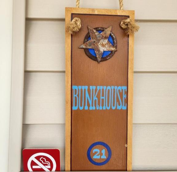 فندق صغير Cowboy Country Inn