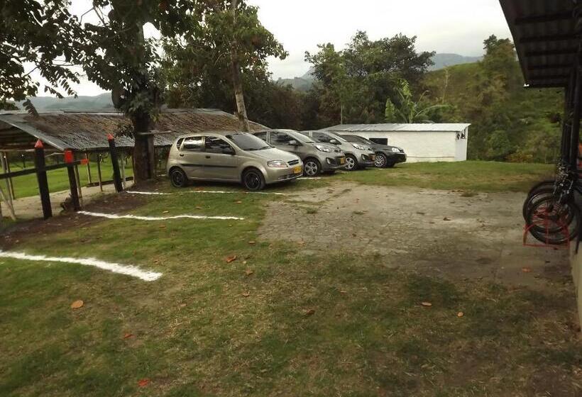 ユースホステル El Zorzal