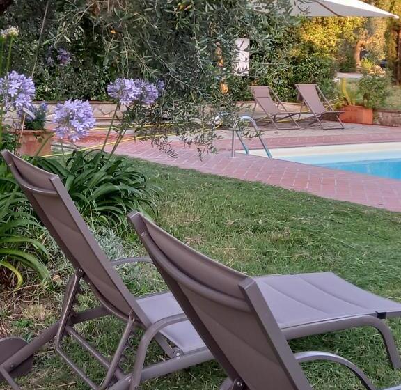 בית מלון כפרי Agriturismo Poderino