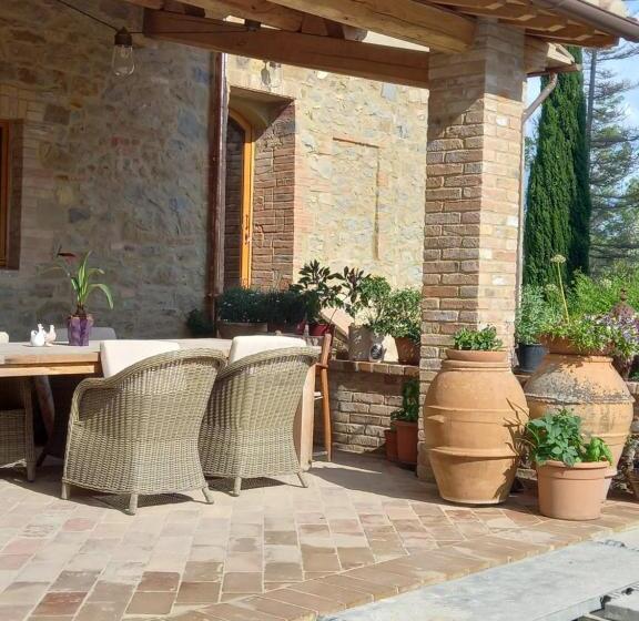 בית מלון כפרי Agriturismo Poderino