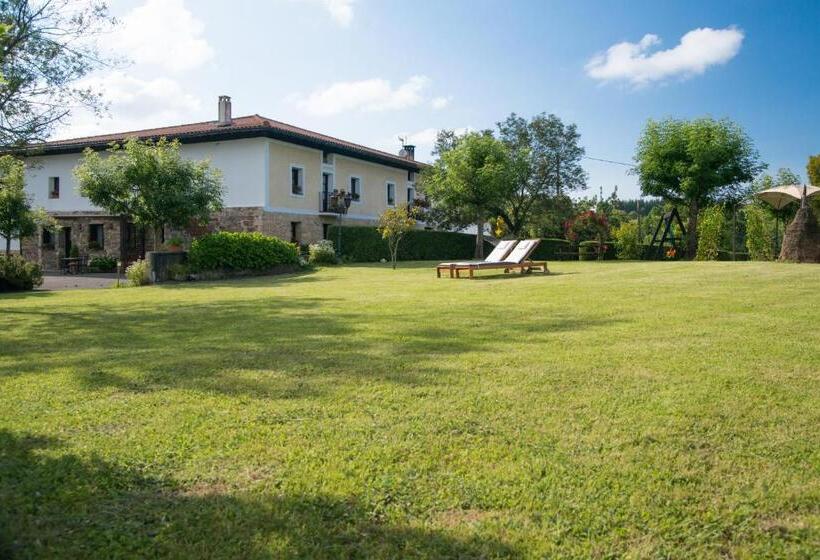 هتل Casa Rural Zelaikoa
