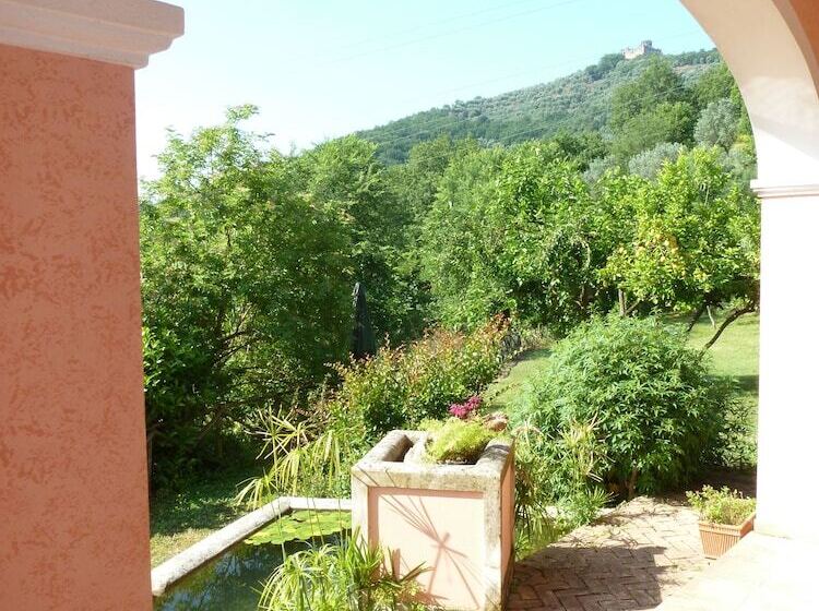 酒店 Agriturismo La Vecchia Quercia