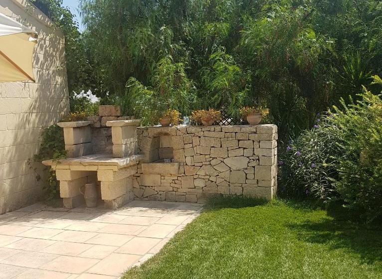 בית מלון כפרי Masseria Sucéa